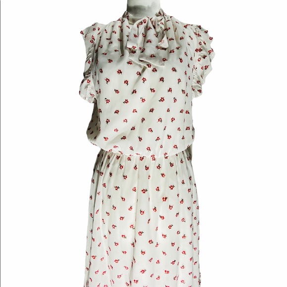 Gorgeous White Floral Dress**Small - Picture 6 of 15